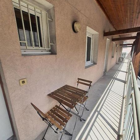 Studio Au Calme Espace Exterieur Parking Gratuit Dans La Rue Grenoble Bagian luar foto